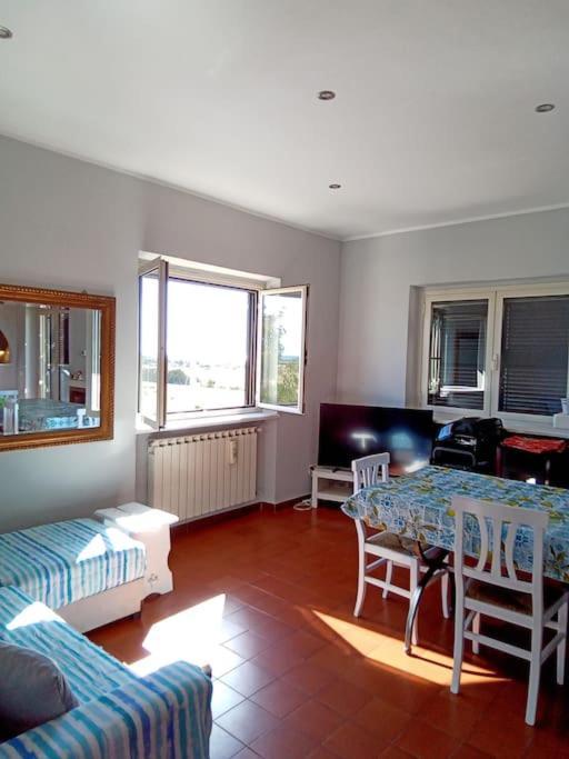 Appartamento Luminosissimo Con Vista Panoramica Marina di Cerveteri المظهر الخارجي الصورة